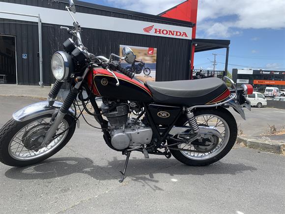 1996 Yamaha SR400