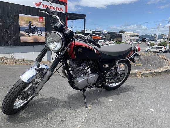 1996 Yamaha SR400
