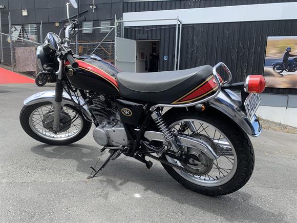 1996 Yamaha SR400