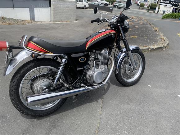 1996 Yamaha SR400