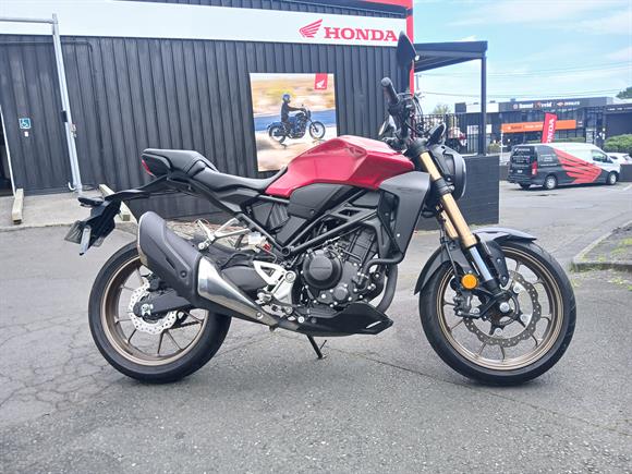 Honda CB300R 2022