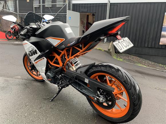 2016 KTM 390