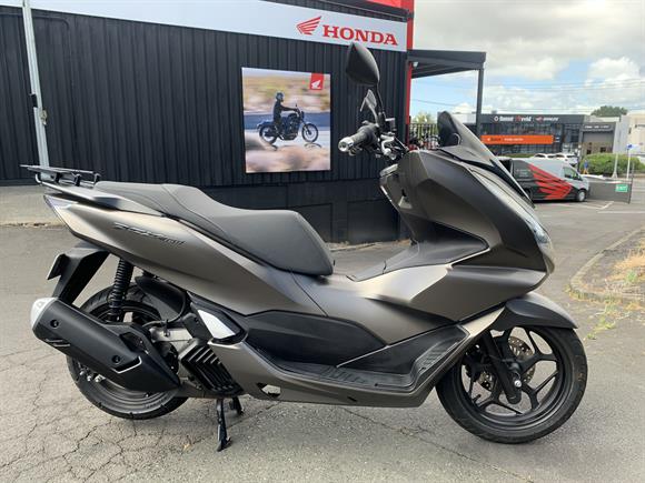 Honda PCX160 2024