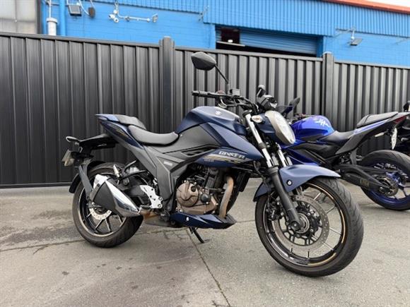Suzuki GSX250 2024