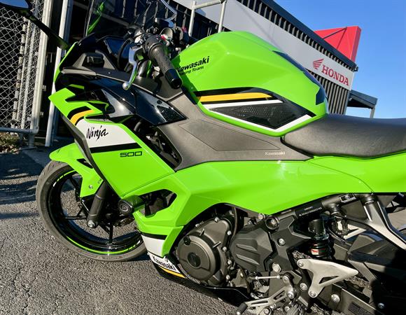 2025 Kawasaki ER500 SPECIAL EDITION