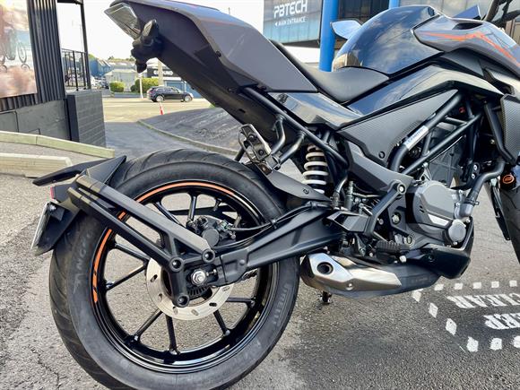 2022 CFMoto 300 NK