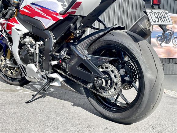 2023 Honda CBR1000 RR-R Fireblade SP 30th Anniversary