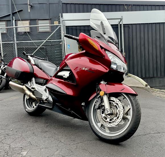 2005 Honda ST1300