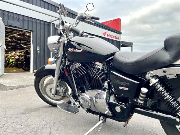 2005 Honda VT1100 C2 SHADOW