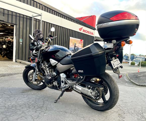 2009 Honda CB900