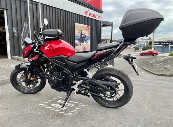 Honda CB500 HORNET 2024