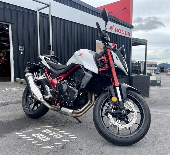 Honda CB750 Hornet 2023
