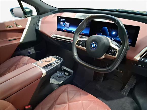 2023 BMW iX xDrive40