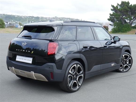 New MINI Aceman SE