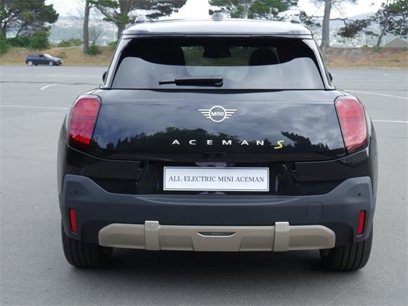 New MINI Aceman SE