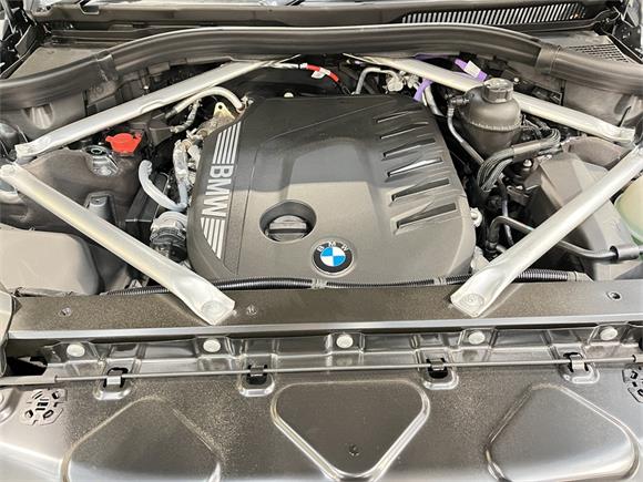 2025 BMW X7 xDrive40d M Sport Pro and Connoisseur Pack