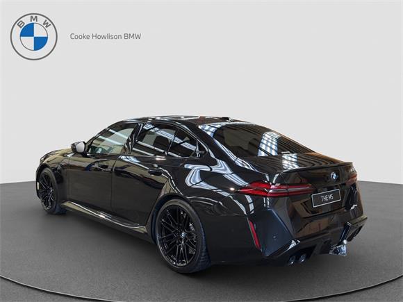 New BMW M5 PHEV