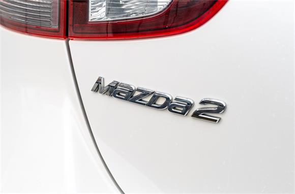 2015 Mazda 2 GLX 1.5L
