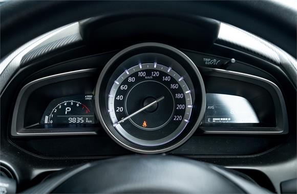 2015 Mazda 2 GLX 1.5L