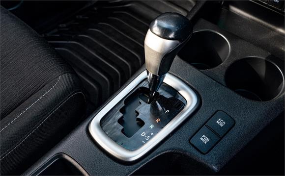 2017 Toyota Hilux SR5 TD DC 2.8L 4WD