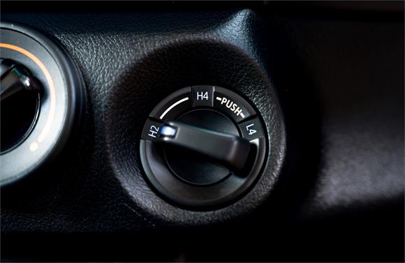 2017 Toyota Hilux SR 2.8L 4WD