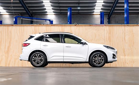 2023 Ford Escape ST-Line Hybrid