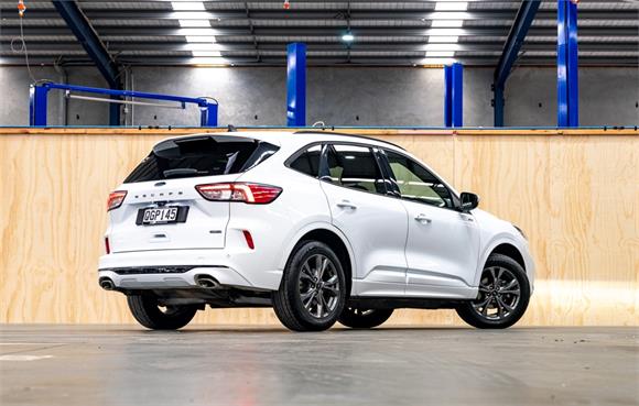 2023 Ford Escape ST-Line Hybrid