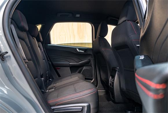 2023 Ford Escape ST-Line Hybrid