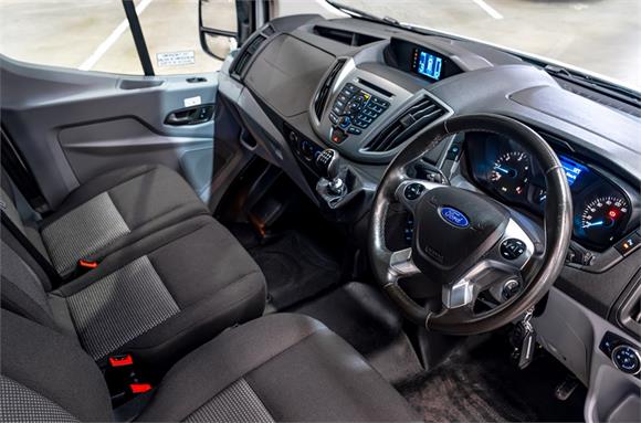 2019 Ford Transit Bus 410L