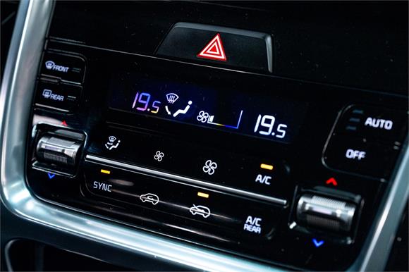 2022 Kia Sorento Deluxe 2.2L 4WD