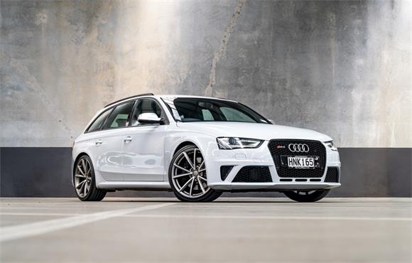 Audi RS4 Avant 2014