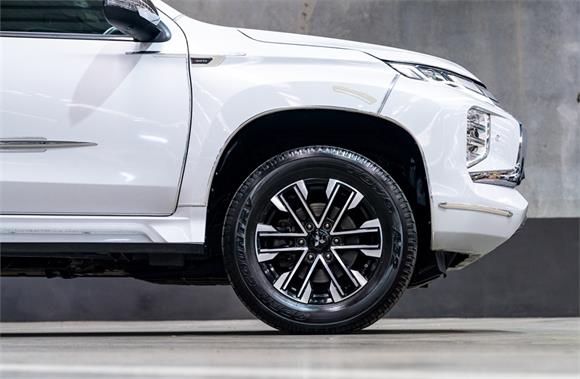 2023 Mitsubishi Pajero VRX 2.4L 4WD