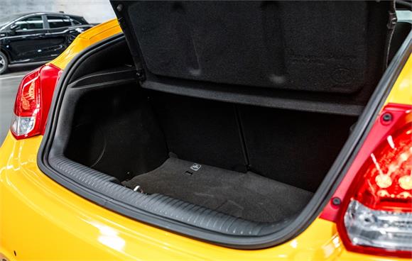 2016 Hyundai Veloster 1.6