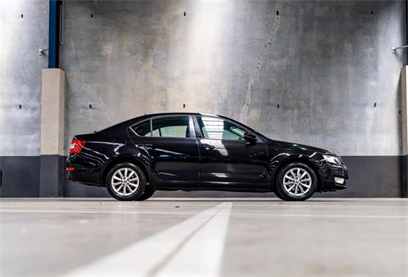 2016 Skoda Octavia TSI 110Kw 7DSG L/B 1