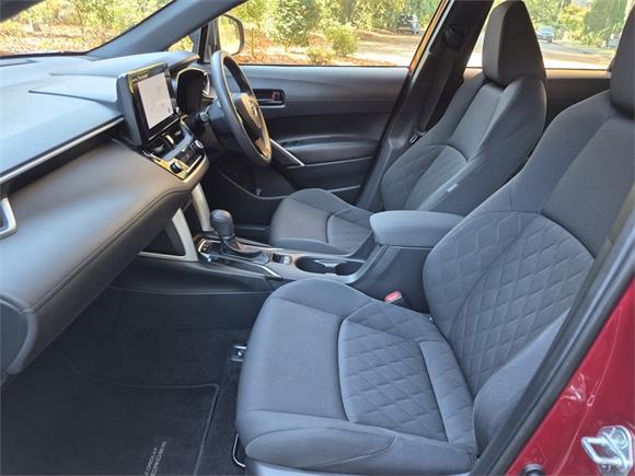 2023 Toyota Corolla Cross GX 2.0P HEV ECVT FWD SUV/5D/5S (MKGF-NM1)