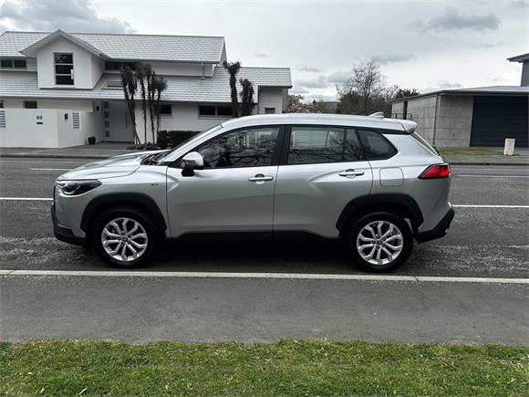 2024 Toyota Corolla Cross GX 2.0P HEV ECVT FWD SUV/5D/5S (MXGF-NM1)