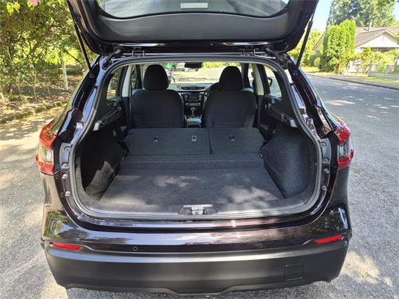 2020 Nissan Qashqai ST 2.0P/CVT