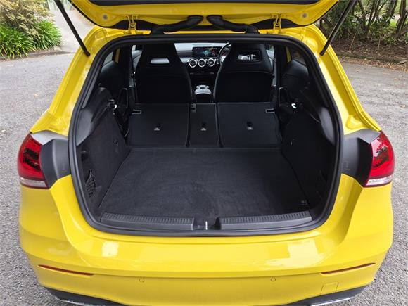 2022 Mercedes-Benz A 180 1.3P/7AT