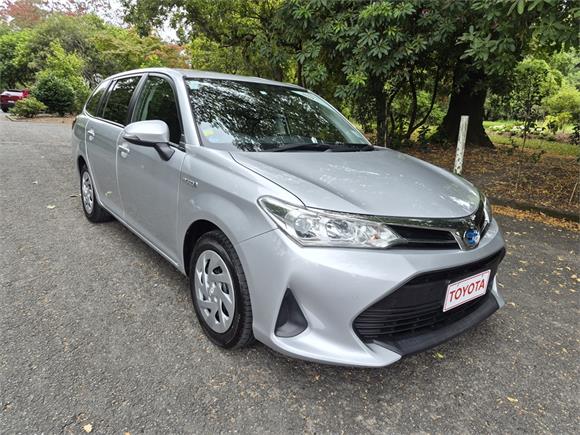 Toyota Corolla 1.5 Hybrid Wagon CVT 2WD (NKE165G-AWXNB-1) 2020