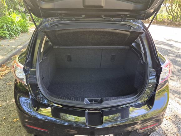 2012 Mazda 3 Hatch SP25 2.5 6MT