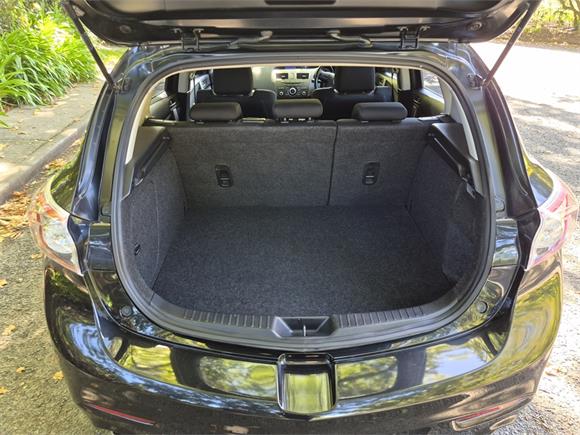 2012 Mazda 3 Hatch SP25 2.5 6MT