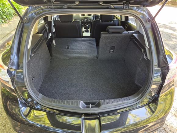 2012 Mazda 3 Hatch SP25 2.5 6MT