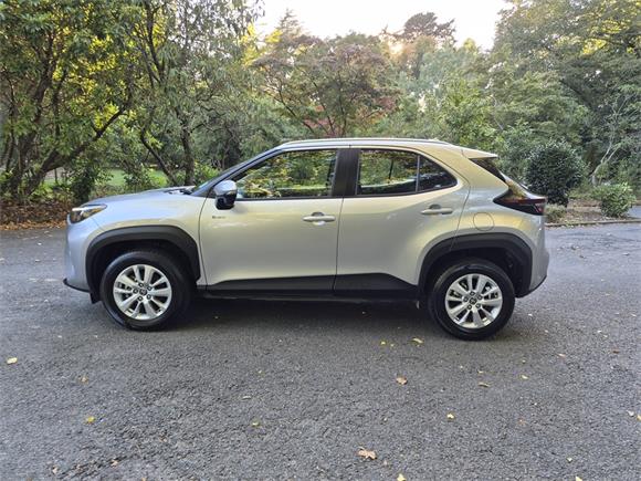 2024 Toyota Yaris Cross Cross GX 1.5P HV ECVT FWD SUV/5D/5S (MXJGA-NM1)