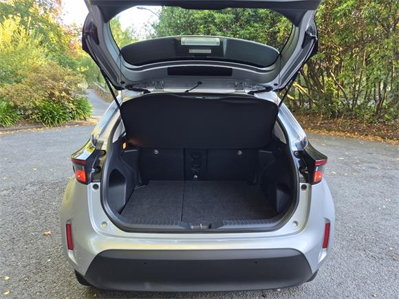 2024 Toyota Yaris Cross Cross GX 1.5P HV ECVT FWD SUV/5D/5S (MXJGA-NM1)