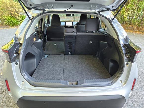 2024 Toyota Yaris Cross Cross GX 1.5P HV ECVT FWD SUV/5D/5S (MXJGA-NM1)