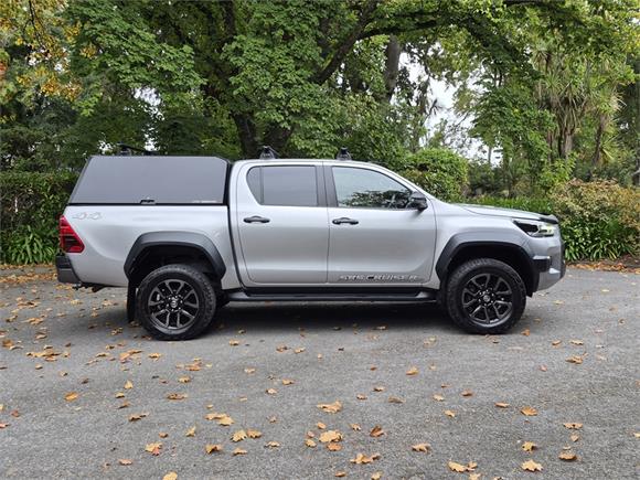 2023 Toyota Hilux SR5 Cruiser 2.8DT 6AT 4WD (KFDTR-NM1)