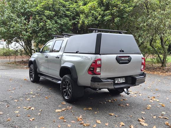 2023 Toyota Hilux SR5 Cruiser 2.8DT 6AT 4WD (KFDTR-NM1)