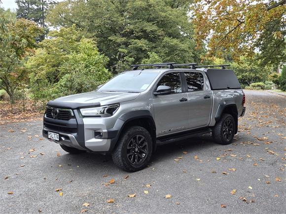 2023 Toyota Hilux SR5 Cruiser 2.8DT 6AT 4WD (KFDTR-NM1)