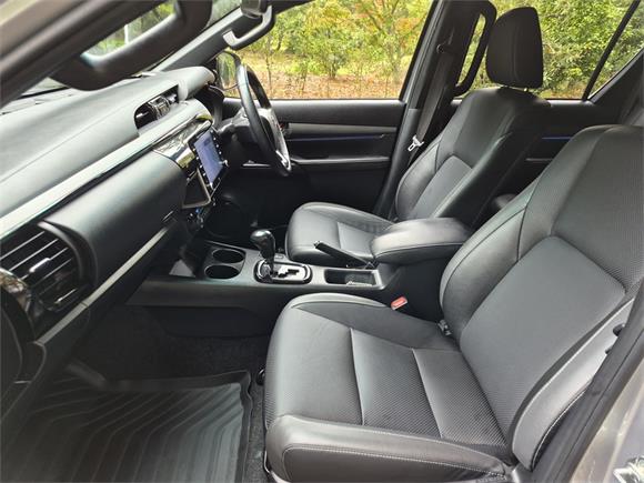 2023 Toyota Hilux SR5 Cruiser 2.8DT 6AT 4WD (KFDTR-NM1)