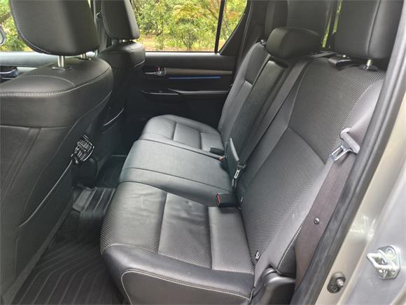 2023 Toyota Hilux SR5 Cruiser 2.8DT 6AT 4WD (KFDTR-NM1)